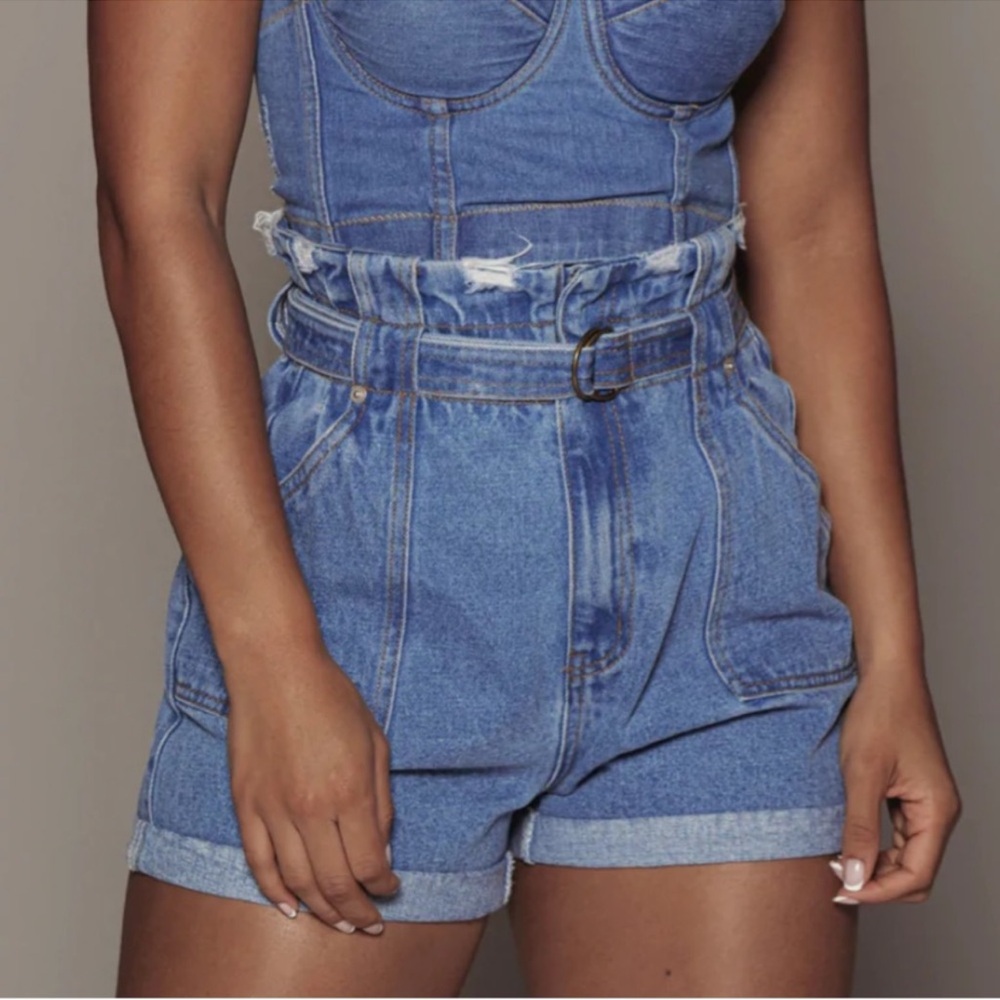 Jluxlable Denim shorts.